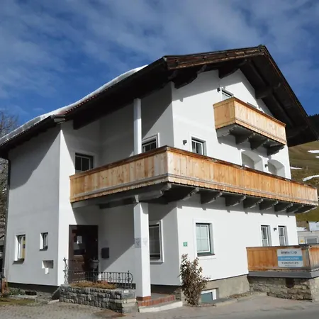 Leni Holiday home