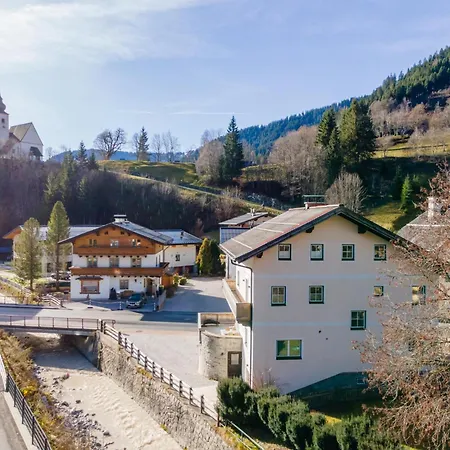 Dom wakacyjny Leni *